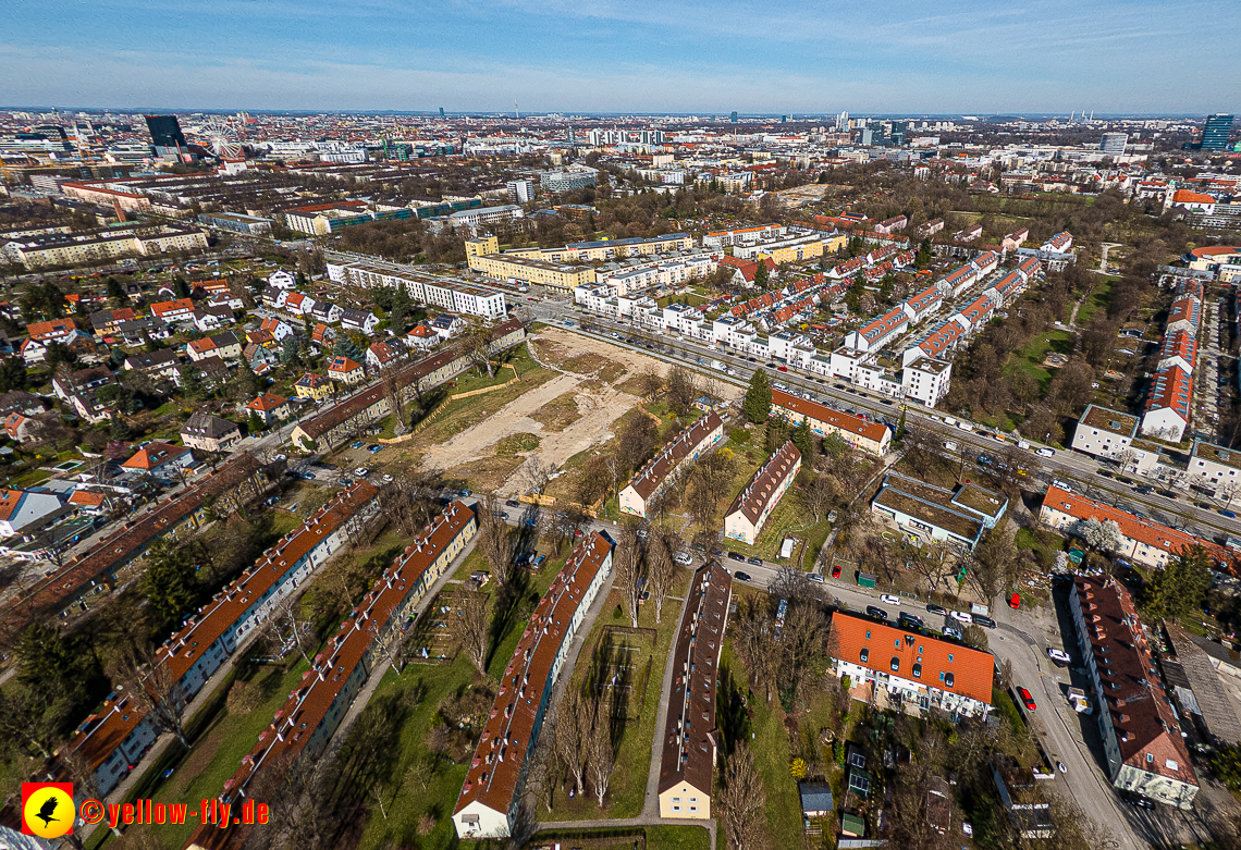 21.03.2023 - Luftbilder von der Baustelle Maikäfersiedlung in Berg am Laim